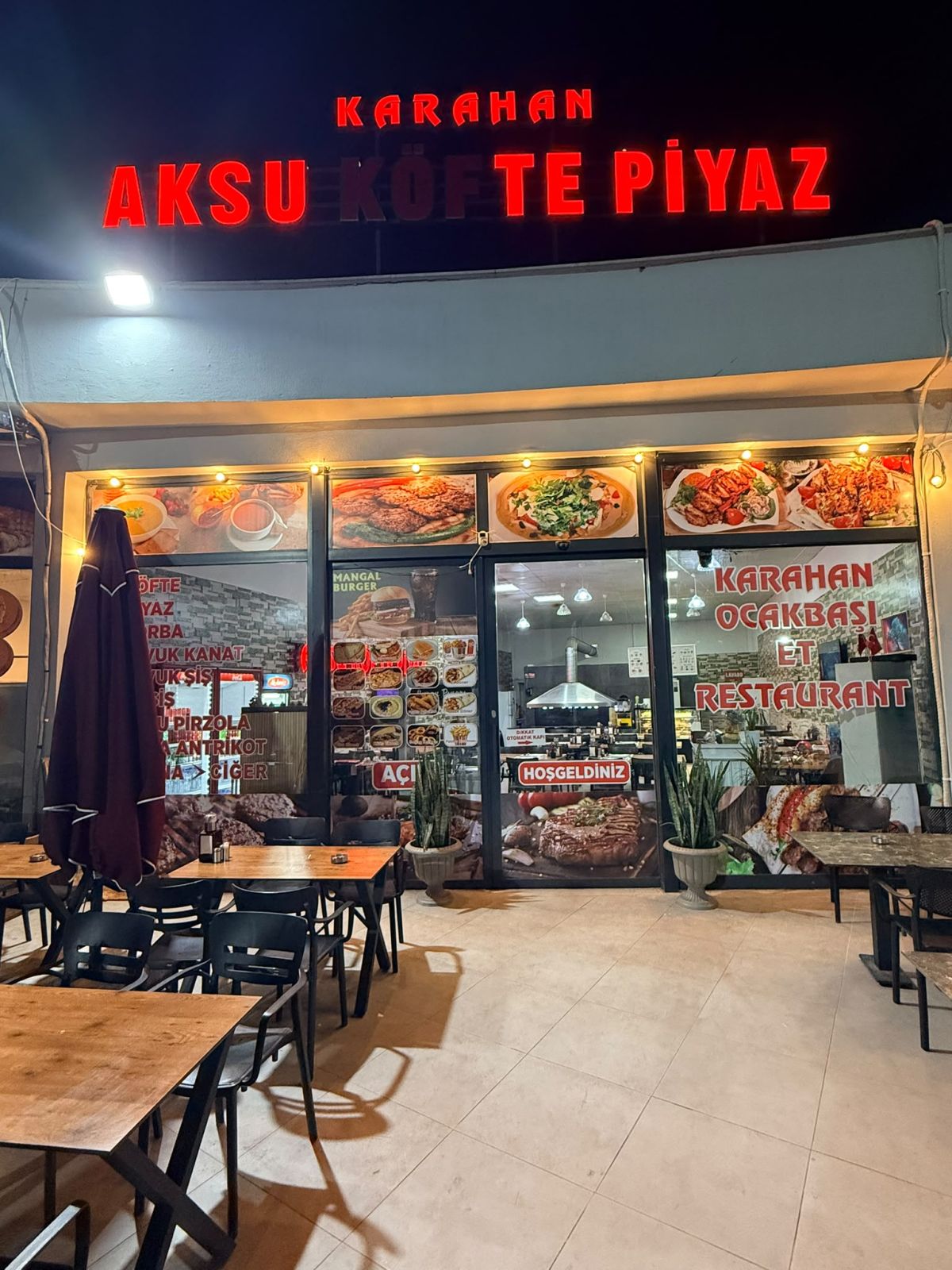 Akşam yemeği için yer ayırtın