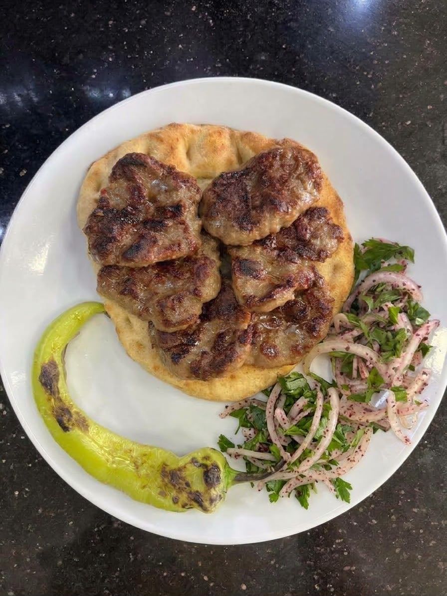 Meşhur Aksu köftesi